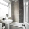 Отель Comfortable 3-bed House in Coventry, фото 7