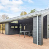 Отель 7 Person Holiday Home in Glesborg, фото 12