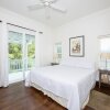 Отель Sand Dollar Cottage 2 Bedroom Cottage, фото 4