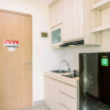 Отель Strategic Studio Apartment At B Residence Near Campus, фото 4