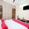 Отель OYO 13700 Hotel Star Palace, фото 3