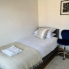 Отель Impeccable 3-bed House in Nottingham, фото 5