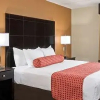 Отель La Quinta Inn & Suites by Wyndham Tampa North I-75, фото 6