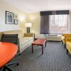 Отель La Quinta Inn & Suites by Wyndham DFW Airport South / Irving, фото 22
