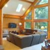 Отель Mt Baker Lodging Cabin 7 Sleeps 8, фото 2