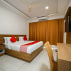 Отель OYO 14419 Aaziya Inn, фото 16