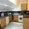 Отель Derwent Street Apartment 3 - Self Contained - 2 Bed Self Catering Apartment, фото 2