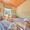 Отель Cozy Apt w/ Hot Tub & Deck, 10 Mi to Stowe Resort!, фото 6