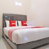 Отель OYO 2192 Hotel D'ostha Residence Syariah, фото 2