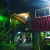 Отель Dom Eco Hostel Containers в Сан-Себастьяне