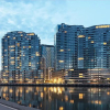 Отель Brilliant Victoria Harbour Waterfront Apartment, фото 1