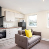 Отель Elliot Oliver - 2 Bedroom Town Centre Apartment, фото 8