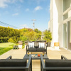 Отель Beachcomber by AvantStay Elegant Modern Estate w Pool Hot Tub Outdoor Dining, фото 23