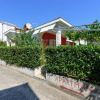 Отель Holiday home VesnaD-25m from beach, фото 1