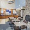 Отель Holiday Inn Express Hotel & Suites Long Island-East End, an IHG Hotel, фото 30
