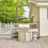 Отель Charming Casco Home w/ Deck in Point Sebago Resort, фото 15