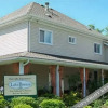 Отель LakeBreeze Niagara Bed & Breakfast, фото 2