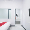 Отель RedDoorz Plus @ Manokwari City Center, фото 4