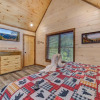 Отель Three Little Bears, 3 BRs, Pool, Hot Tub, Game Room, Sleeps 10, фото 9