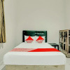 Отель OYO 90155 Landuh Merta Residence, фото 26