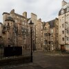 Отель Modern Studio Apartment on Royal Mile Great for Castle в Эдинбурге