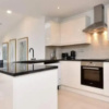 Отель Exclusive Weybridge Home, фото 4