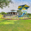 Отель Mid-century Dream Home < Half-mile to Beach!, фото 26