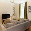 Отель The London Wonder - Adorable 2bdr Flat With Patio, фото 11