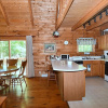 Отель Lazy Bear Retreat - Classic Cabin!, фото 15