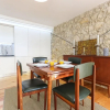 Отель JOIVY Spacious & elegant 1-bed flat, moments from Avenida station, фото 10