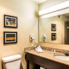 Отель Comfort Suites South, фото 10