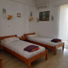 Отель Family run 2 bed Studio Apartment 2, фото 5