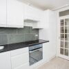Отель 2 Bedroom Flat In Stepney Green, фото 6