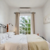 Отель Two Bedroom Camps Bay Holiday Apartment With Private Pool CBT Palm Suite, фото 9