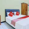 Отель OYO 92387 Ratu Homestay Syariah, фото 9