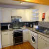 Отель Lovely 1-bedroom apartment with free parking, фото 4