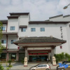 Отель Baiyun Hotel Xinchang, фото 1