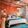 Отель Furry Lodge and Suites, фото 5