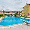 Отель Vibrant Holiday Home in Lazise With Swimming Pool Near Lake, фото 27