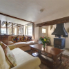 Отель Spacious and Bright Accommodation Full of Original Beams and Antique Furniture, фото 9