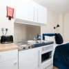 Отель Modern Studio Apartments in Castle St, фото 11