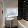 Отель Spacious Apartment Heaton, фото 6