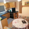 Отель Delightful 3-bed Caravan With Fireplace, Wifi, BBQ, фото 11