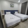 Отель Sattahip 9 Boutique Hotel OYO Rooms, фото 12