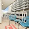 Отель Large 2br/2ba Steps to Waikiki Beach by Domio, фото 15