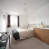 Отель Stunning 1-bed Apartment in Milton Keynes, фото 3
