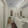 Отель Spacious Condo on the bay Indoor Outdoor Pool, фото 8