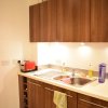 Отель Clean Bright Apartment 7 mins from Central London, фото 10