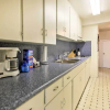 Отель Vintage Galveston Apt < 1/2 Mi to Porretto Beach!, фото 10