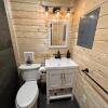 Отель Cozy Orchard Garden Tiny House w Hottub AC Firepit, фото 5